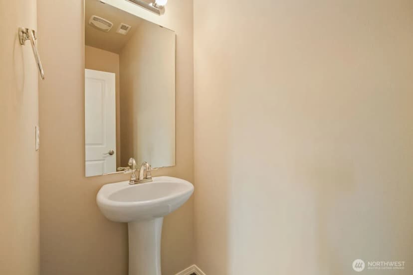 Property photo for 34004 12th Place Sw, Federal Way photo 26