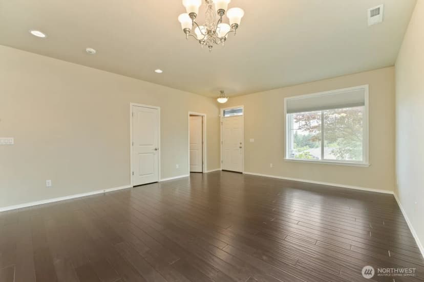 Property photo for 34004 12th Place Sw, Federal Way photo 11