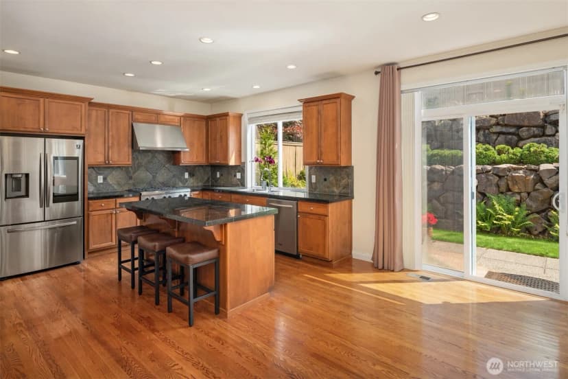 Property photo for 35909 Boulder Court, Snoqualmie photo 12