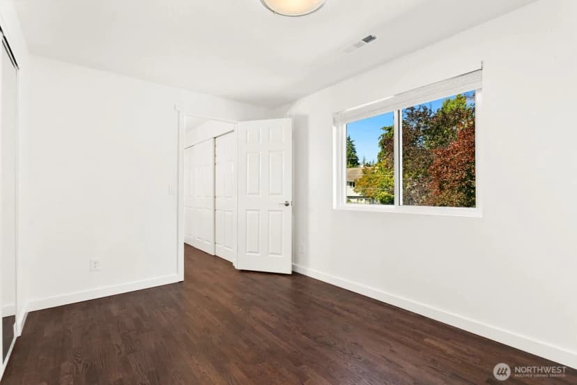 Property photo for 25926 13th Place S, Des Moines photo 14