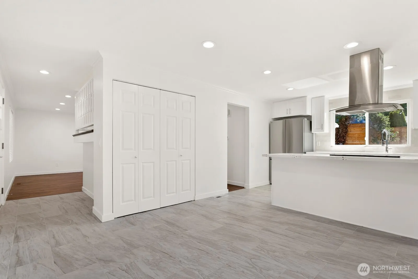 Property photo for 25926 13th Place S, Des Moines photo 10