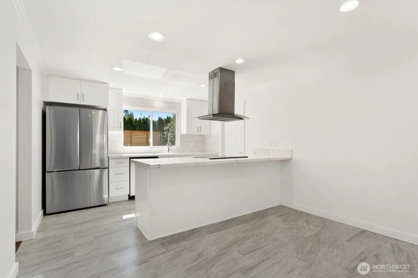 Property photo for 25926 13th Place S, Des Moines photo 6
