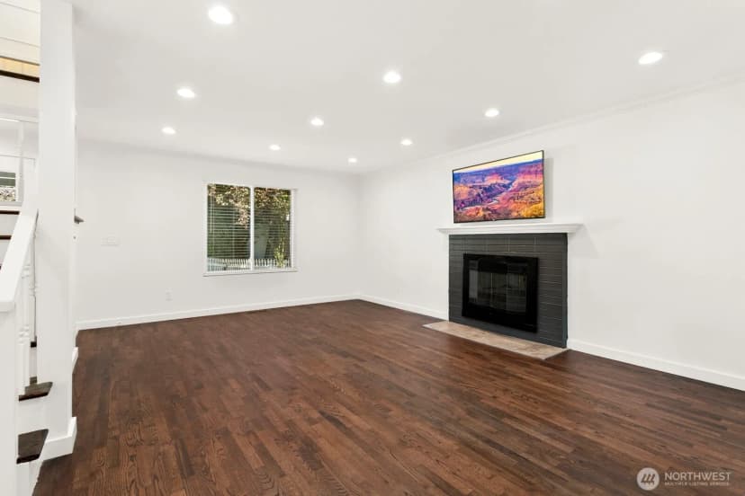 Property photo for 25926 13th Place S, Des Moines photo 4