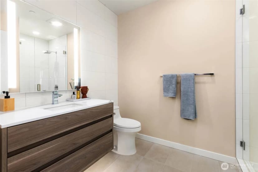 Property photo for 10232 Ne 10th Street #805, Bellevue photo 7