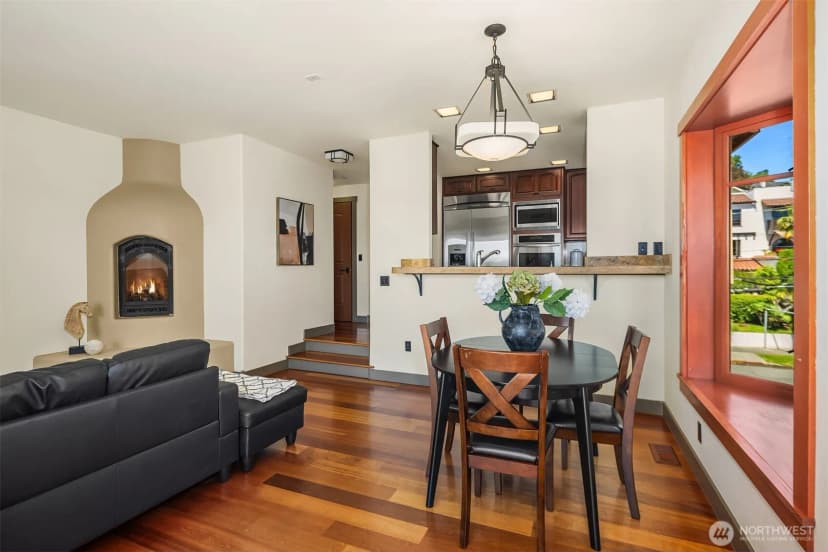 Property photo for 371 W Olympic Place, Seattle photo 14