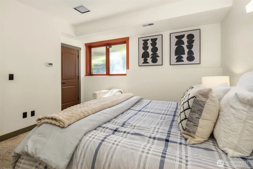 Property photo for 371 W Olympic Place, Seattle photo 32