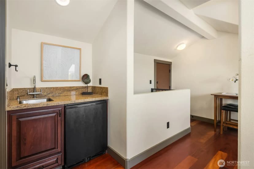 Property photo for 371 W Olympic Place, Seattle photo 28
