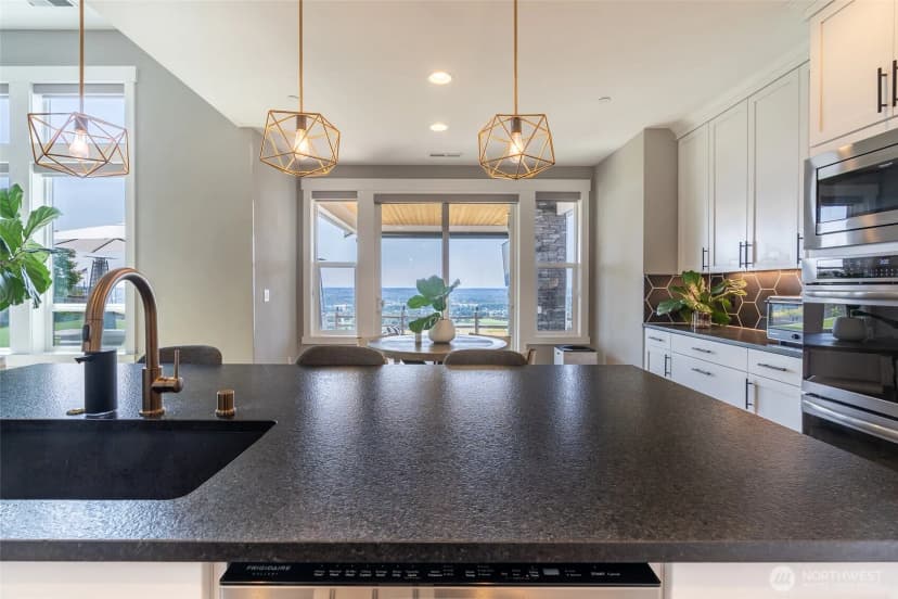 Property photo for 7219 Myers Road E, Bonney Lake photo 14