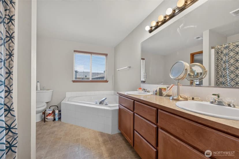 Property photo for 116 60th Street Se, Auburn photo 17