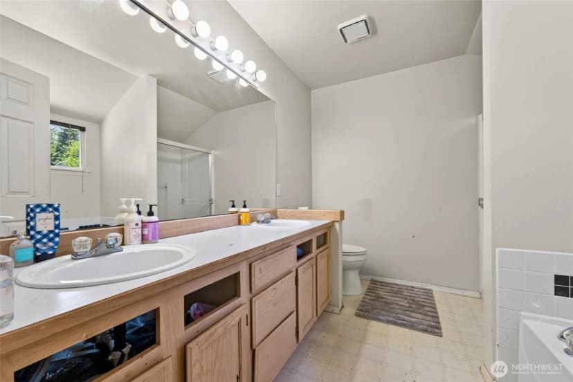 Property photo for 12516 Se 225th Court, Kent photo 17