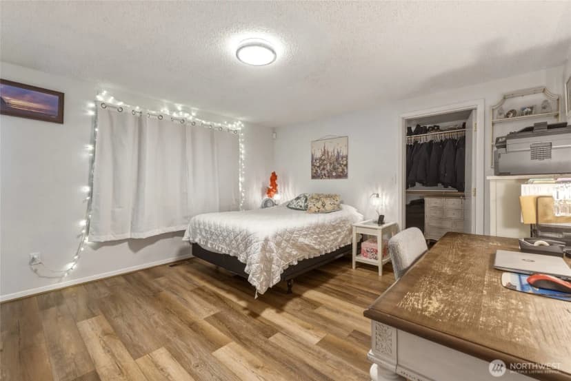 Property photo for 100 Vernon Lane, Dayton photo 15