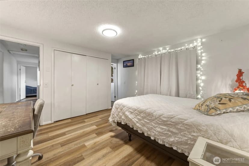 Property photo for 100 Vernon Lane, Dayton photo 17