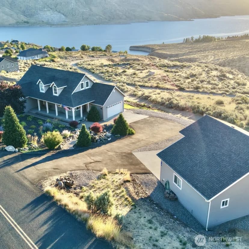 Property photo for 45720 Geostar Drive, Grand Coulee photo 3