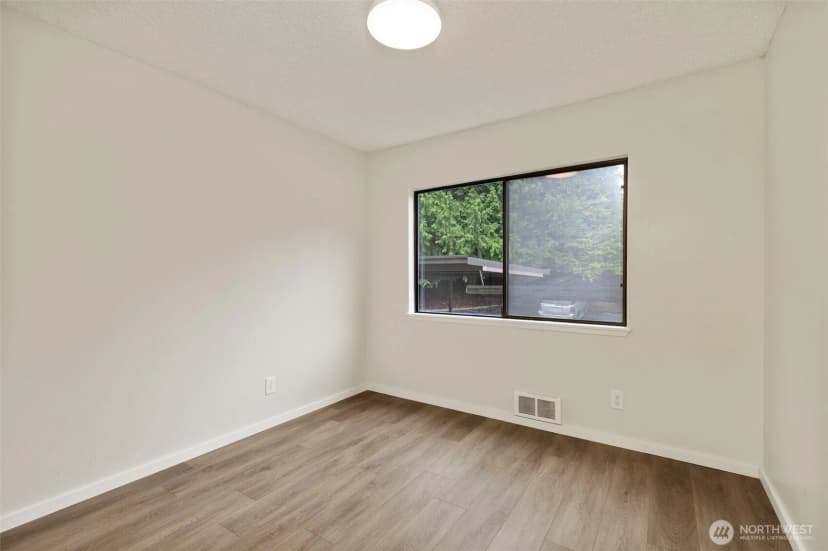 Property photo for 26435 Pennsylvania Avenue #47, Kingston photo 20