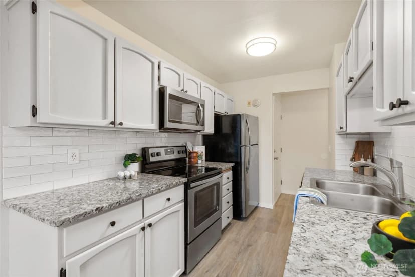 Property photo for 26435 Pennsylvania Avenue #47, Kingston photo 17