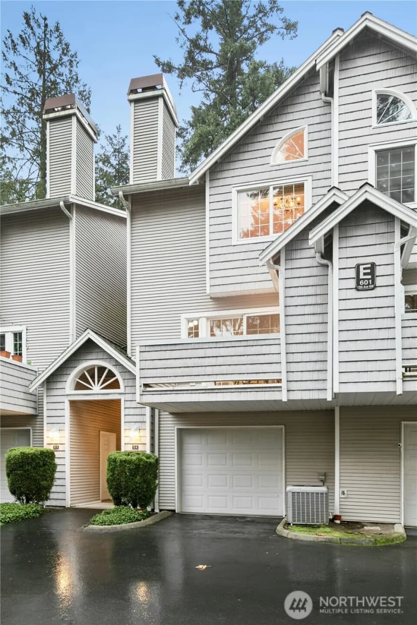 Property photo for 601 12th Avenue Nw #e4, Issaquah photo 2