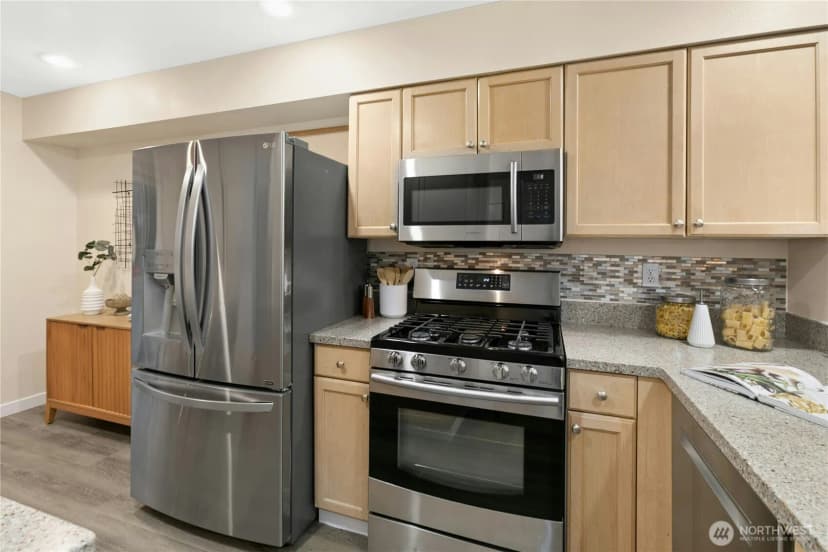 Property photo for 601 12th Avenue Nw #e4, Issaquah photo 12