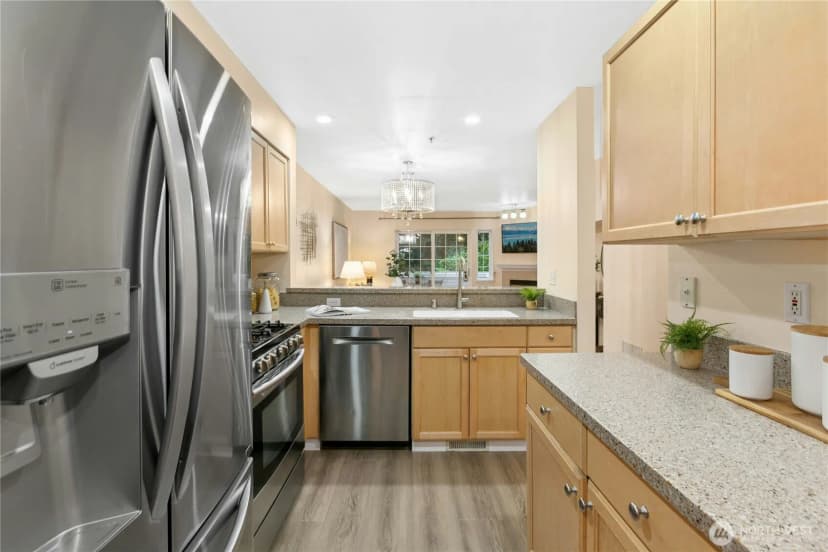 Property photo for 601 12th Avenue Nw #e4, Issaquah photo 13