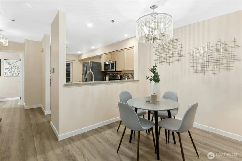 Property photo for 601 12th Avenue Nw #e4, Issaquah photo 9