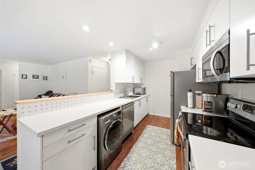 Property photo for 5630 200th Street Sw #b306, Lynnwood photo 8