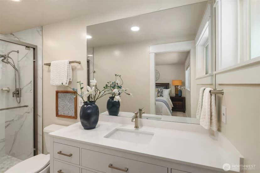 Property photo for 525 Mount Everest Lane Sw, Issaquah photo 18