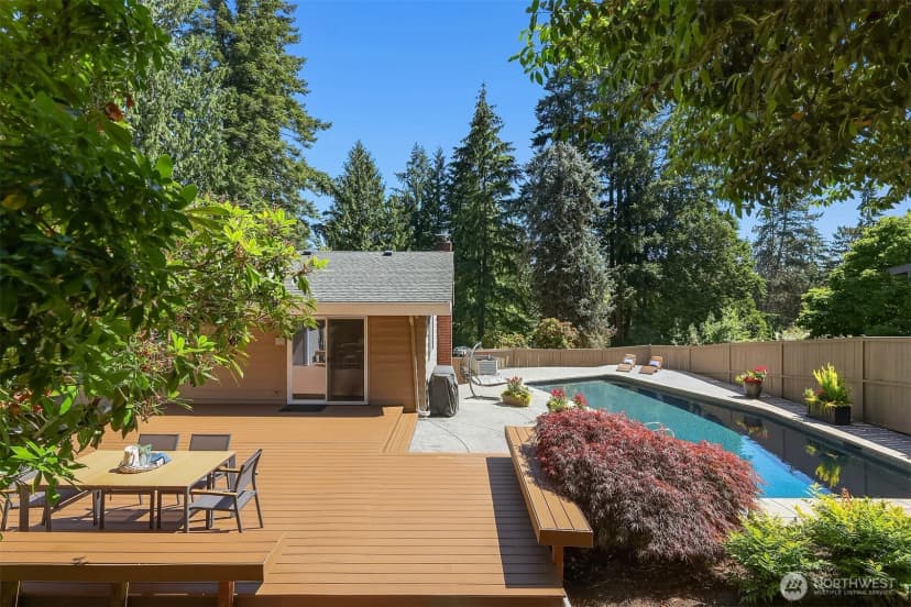 Property photo for 525 Mount Everest Lane Sw, Issaquah photo 24