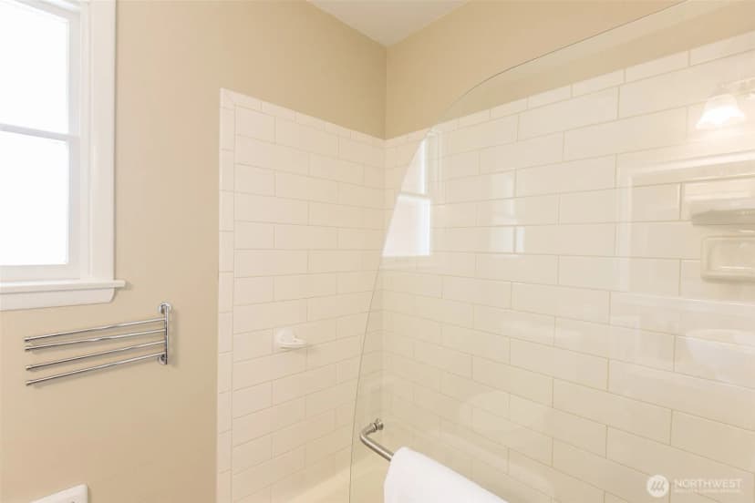 Property photo for 441 E Hillcrest Drive, Port Angeles photo 17