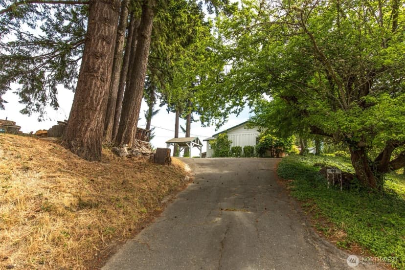 Property photo for 441 E Hillcrest Drive, Port Angeles photo 34