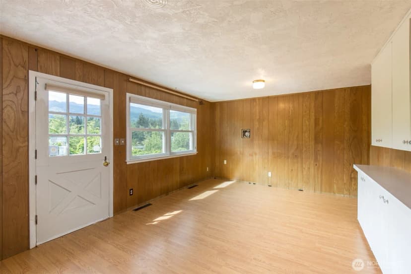 Property photo for 441 E Hillcrest Drive, Port Angeles photo 12