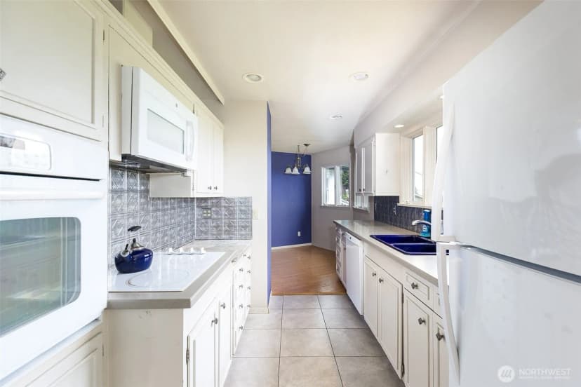 Property photo for 441 E Hillcrest Drive, Port Angeles photo 9