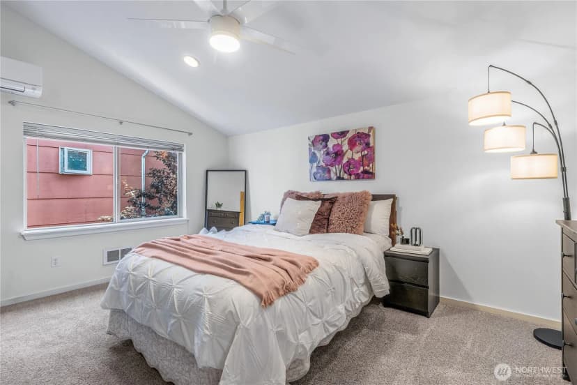 Property photo for 9229 17th Avenue Sw #a, Seattle photo 17