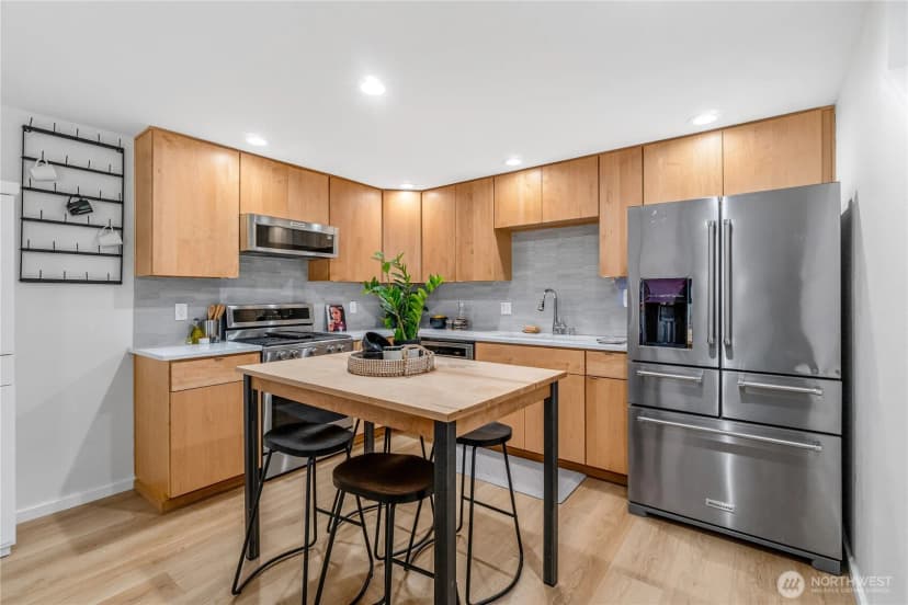Property photo for 9229 17th Avenue Sw #a, Seattle photo 9