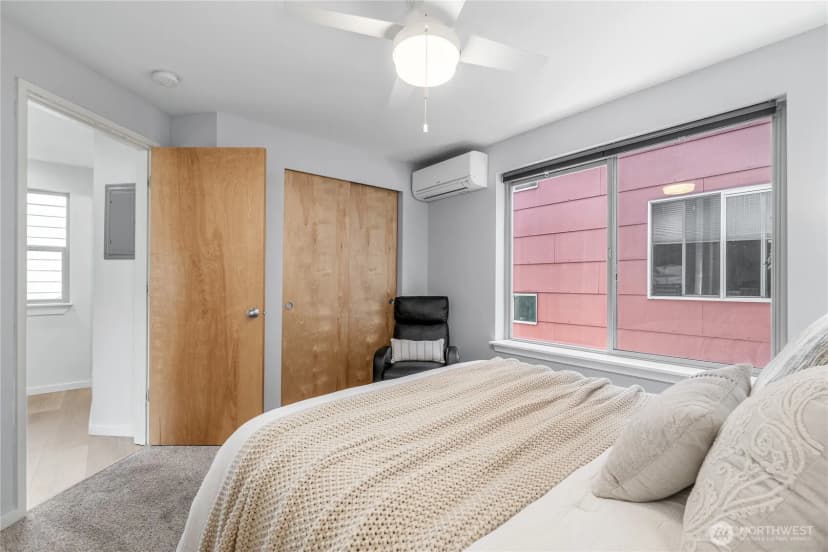 Property photo for 9229 17th Avenue Sw #a, Seattle photo 14