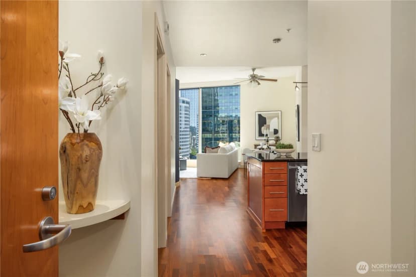 Property photo for 10610 Ne 9th Place #2200, Bellevue photo 3