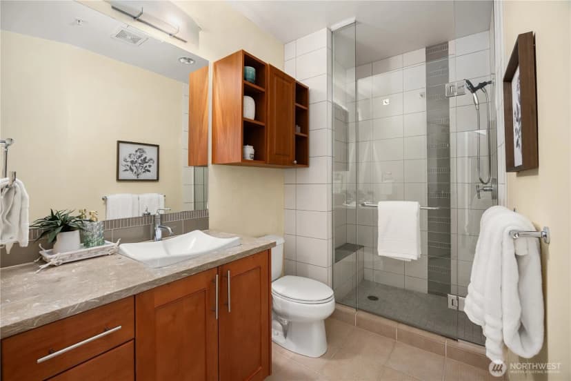 Property photo for 10610 Ne 9th Place #2200, Bellevue photo 22