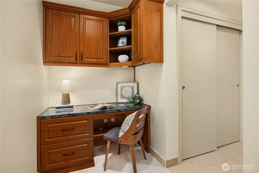 Property photo for 10610 Ne 9th Place #2200, Bellevue photo 23