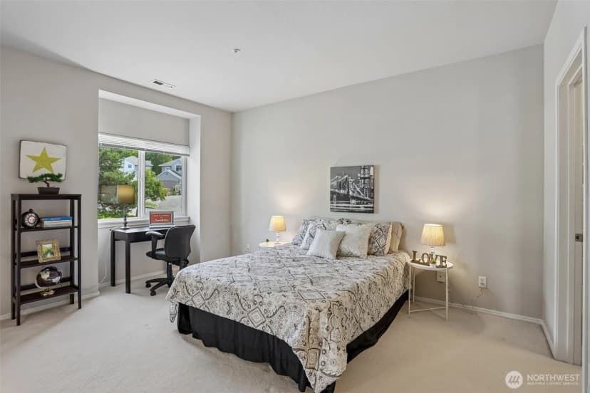 Property photo for 440 S 51st Court #b303, Renton photo 13