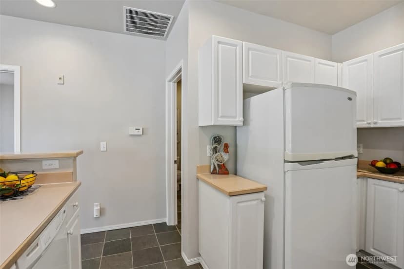 Property photo for 440 S 51st Court #b303, Renton photo 11