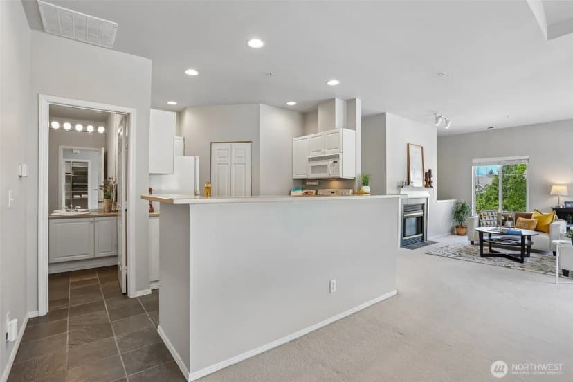 Property photo for 440 S 51st Court #b303, Renton photo 7