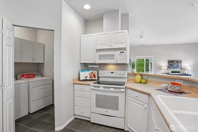 Property photo for 440 S 51st Court #b303, Renton photo 10