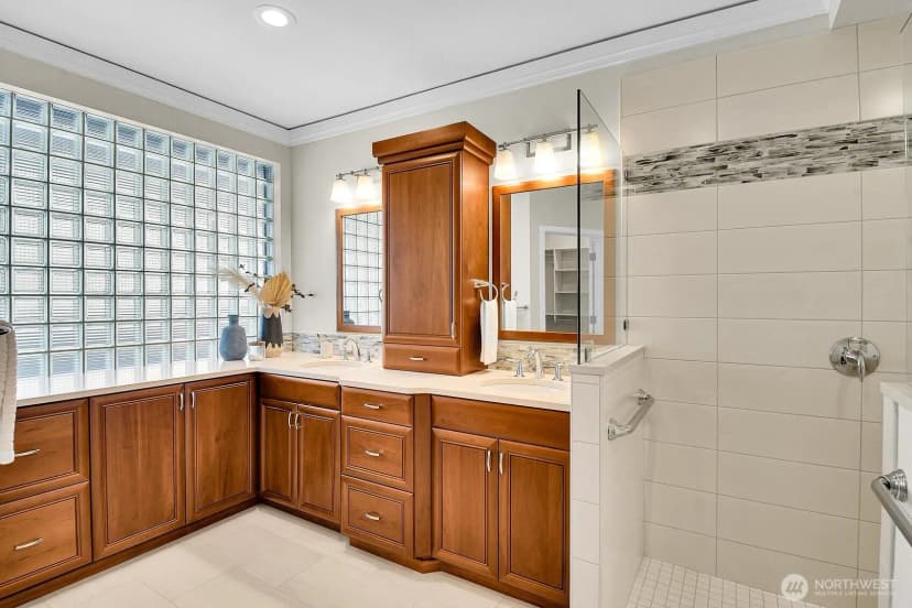 Property photo for 225 2nd Street S #a2, Kirkland photo 15