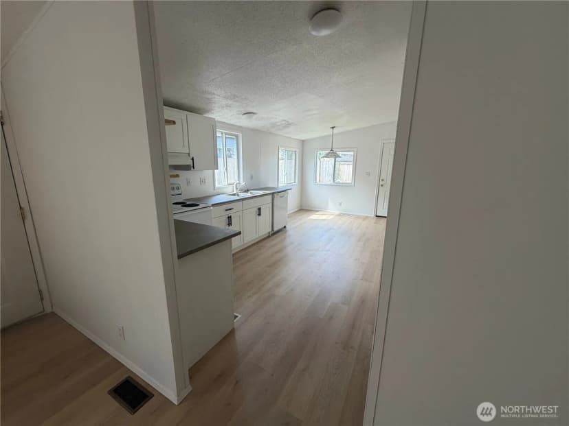 Property photo for 11901 55th Avenue Ne #21, Marysville photo 6