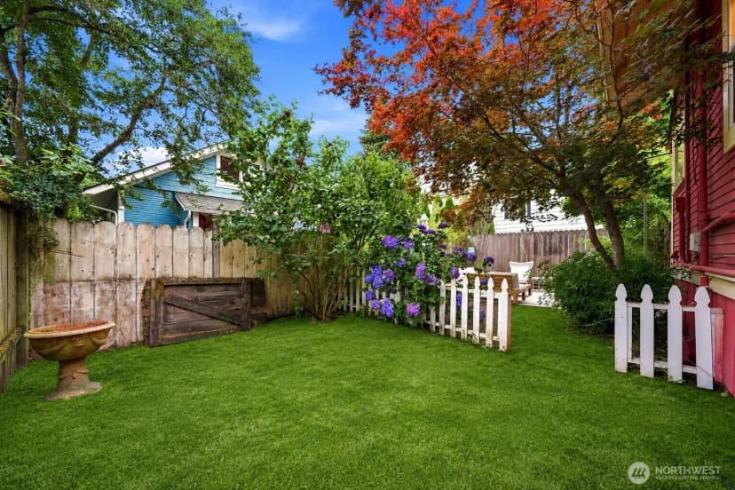 Property photo for 1110 Nw 70th Street, Seattle photo 3