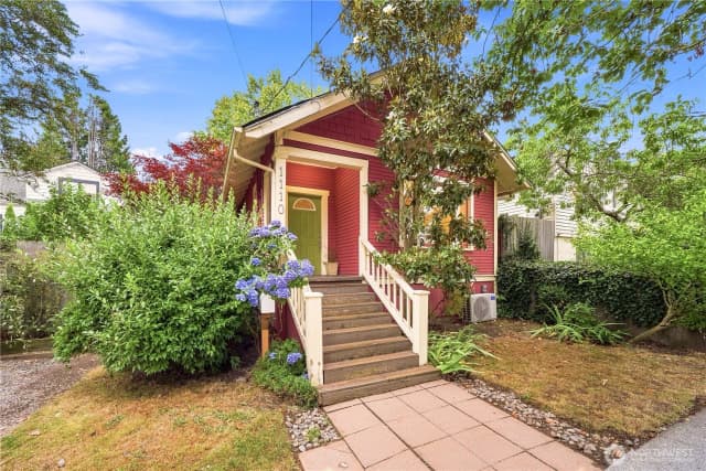 Property photo for 1110 Nw 70th Street, Seattle photo 2