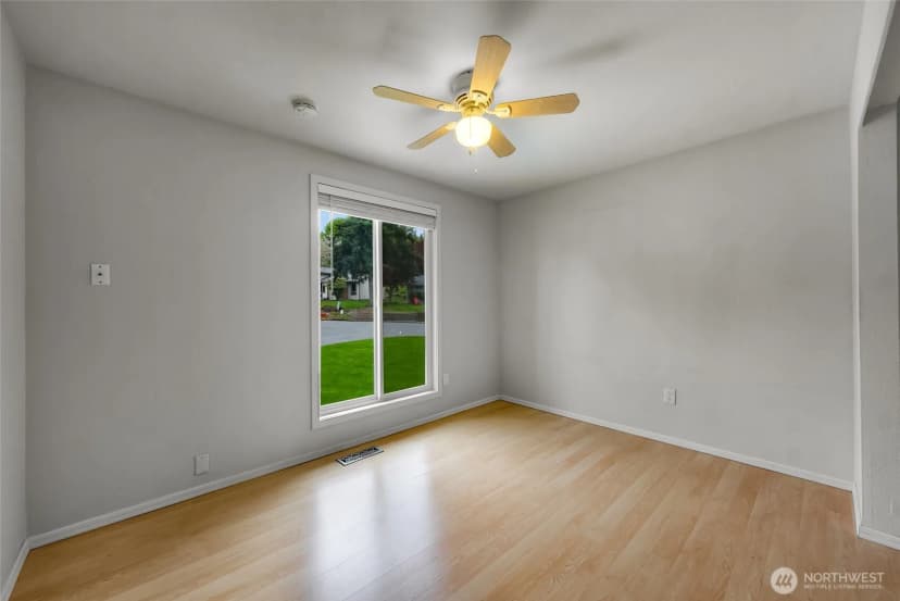 Property photo for 14013 113th Avenue Ne, Kirkland photo 15