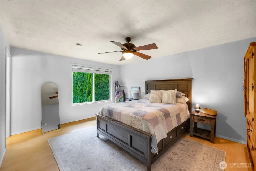 Property photo for 14013 113th Avenue Ne, Kirkland photo 12