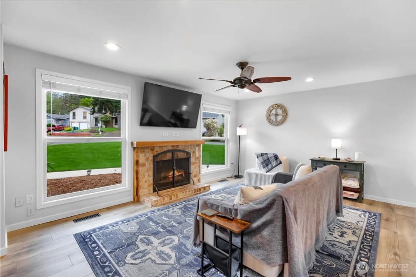 Property photo for 14013 113th Avenue Ne, Kirkland photo 11