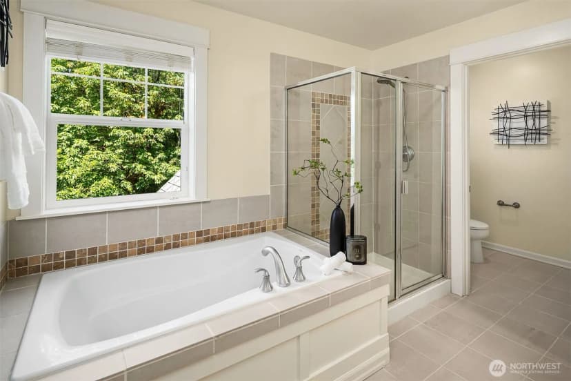 Property photo for 16517 Se 66th Street, Bellevue photo 26