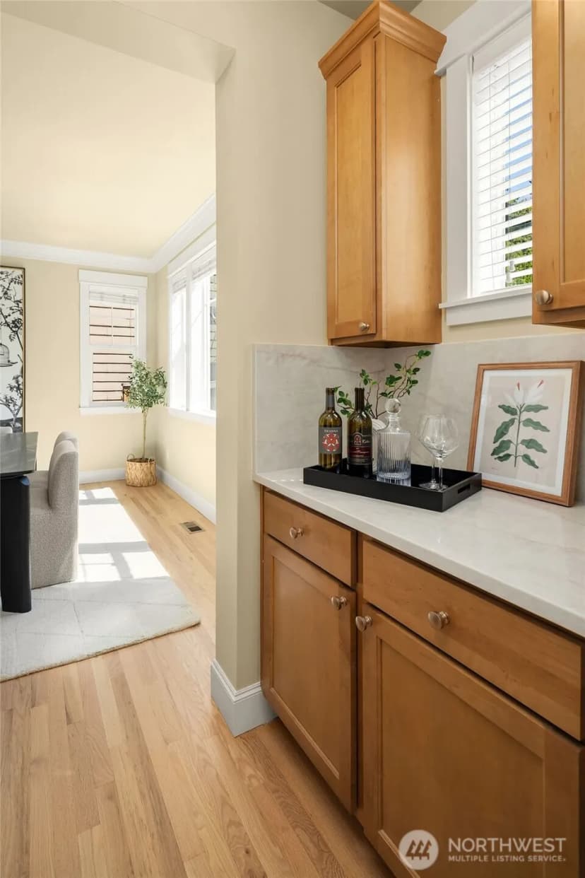 Property photo for 16517 Se 66th Street, Bellevue photo 16