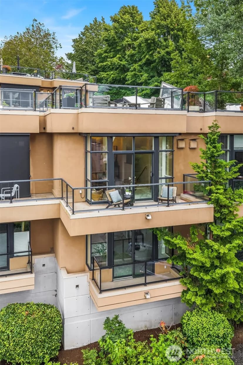 Property photo for 80 E Roanoke Street #2, Seattle photo 36